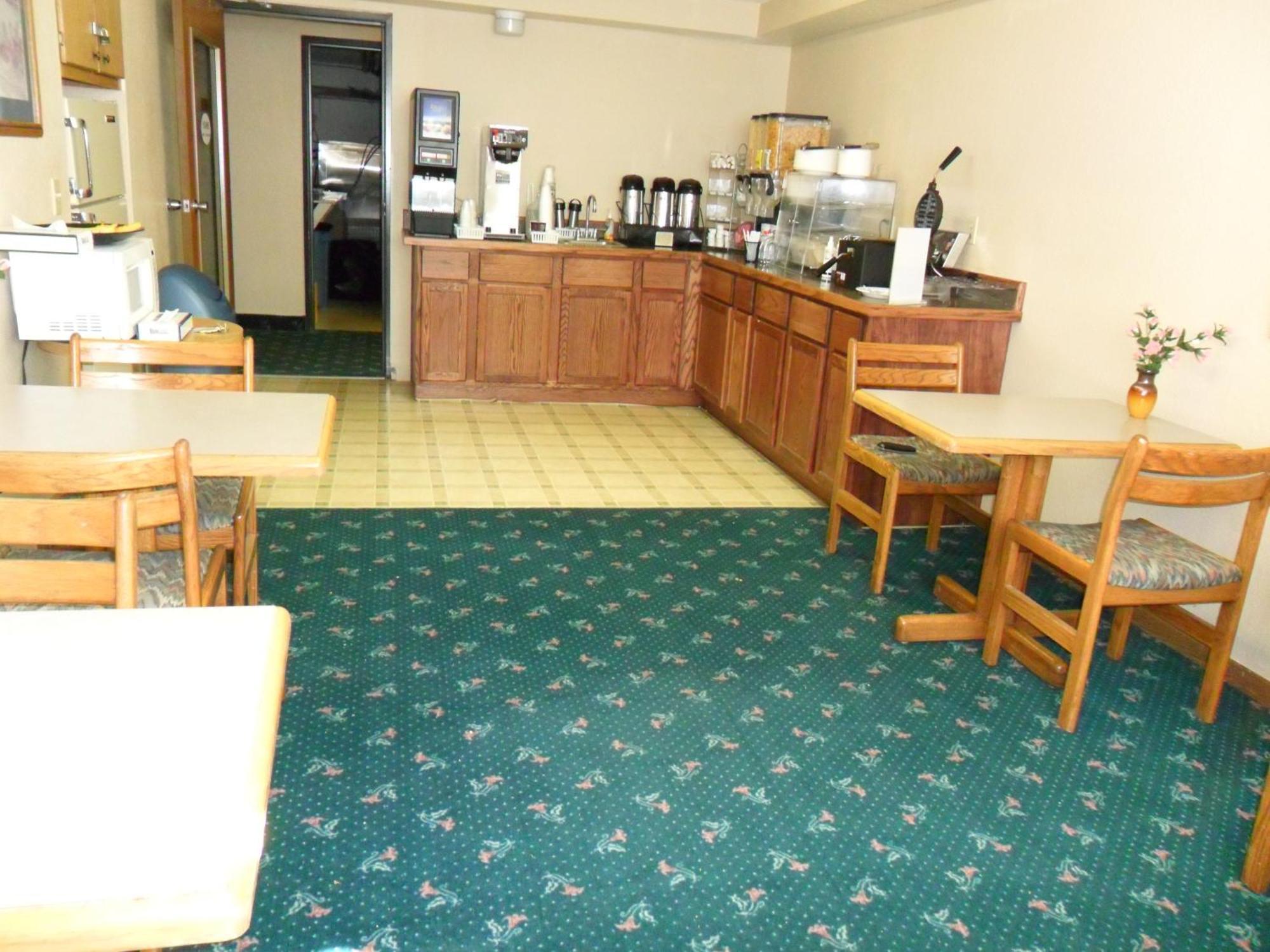 Hotel Super 8 By Wyndham Chadron Ne Exterior foto
